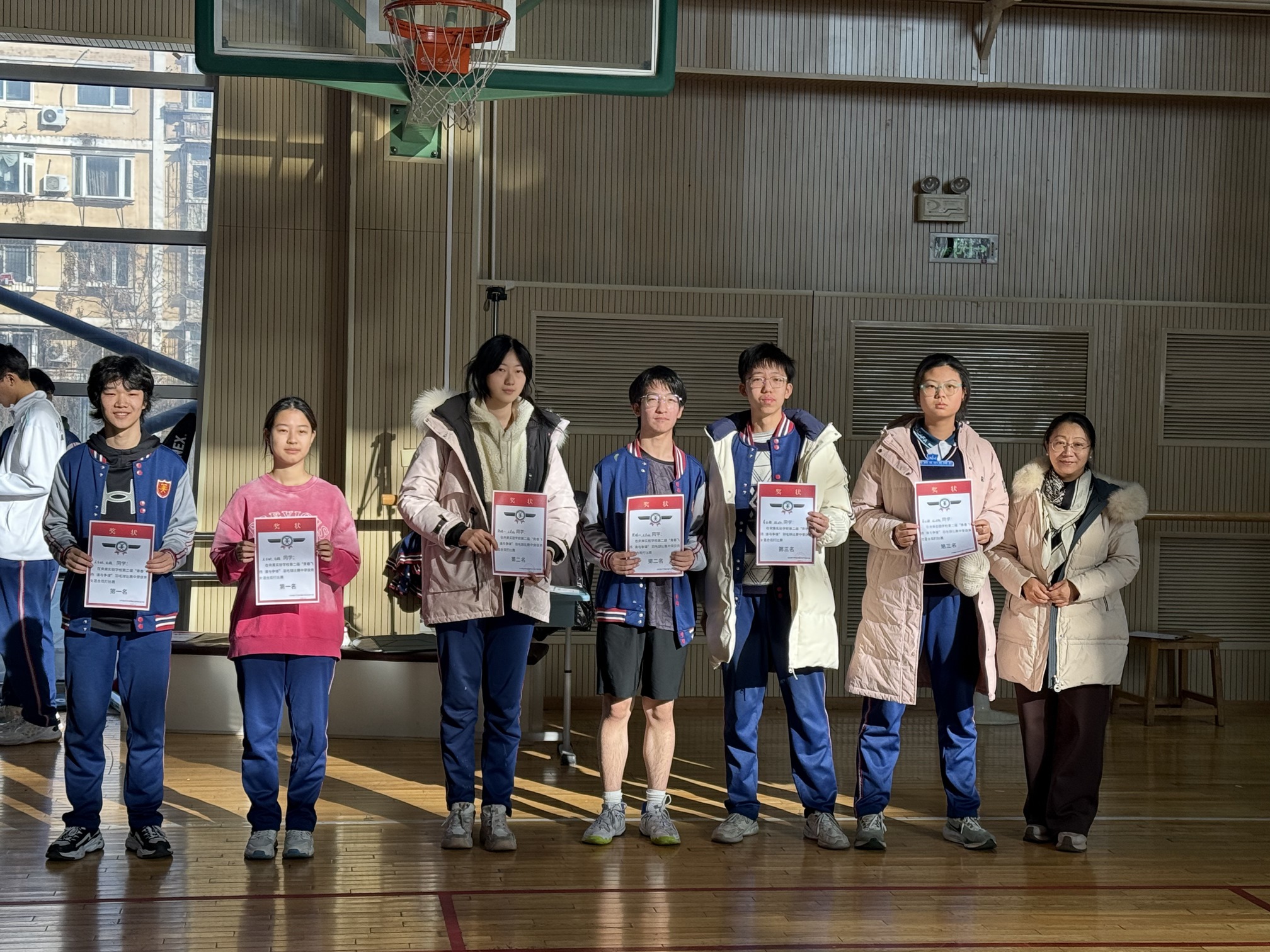 青春飞扬  谁羽争锋——央美实验学校高中...