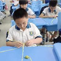 多彩课程润童心    课后服务展风采